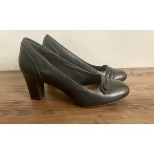 Women’s Clarks Artisan Tamryn Cider Pump 2.5 in. Heel Black Leather Size 7.5 M